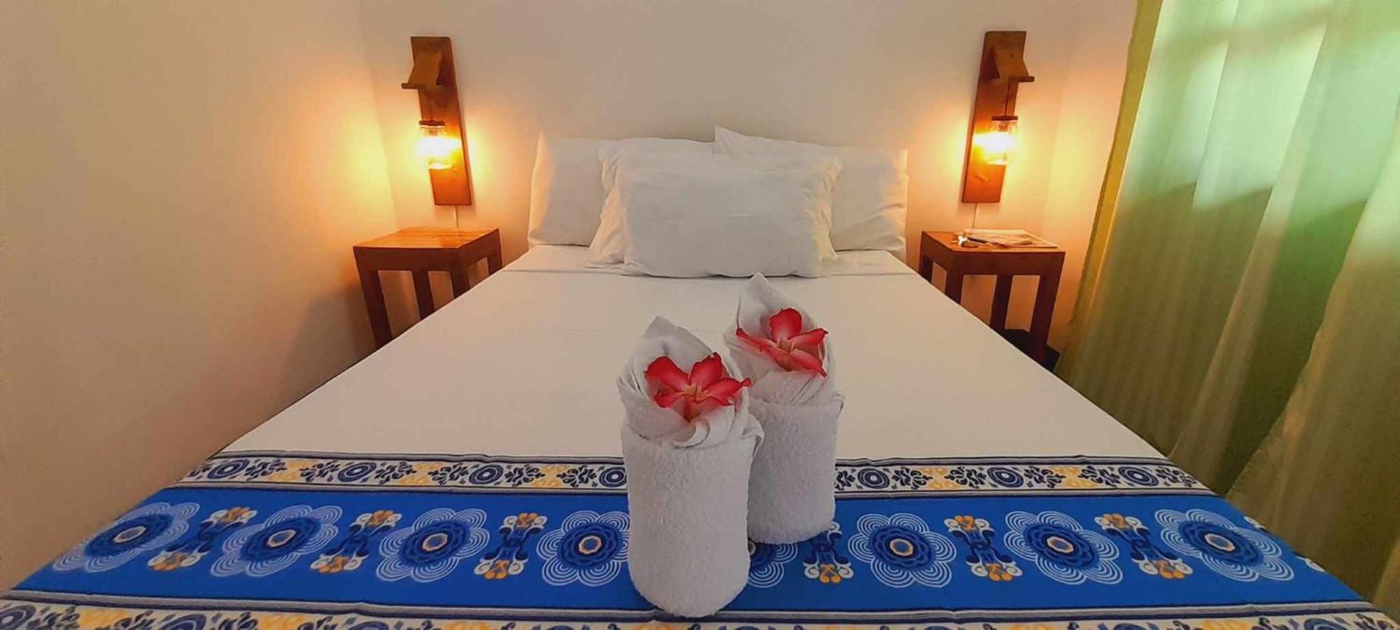 El Taraw Bed & Breakfast Puerto Princesa ภายนอก รูปภาพ