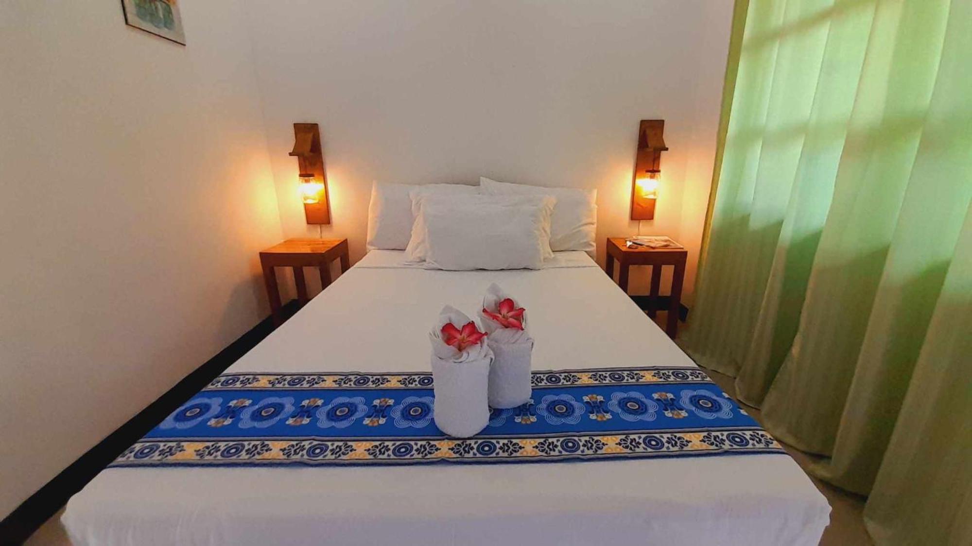 El Taraw Bed & Breakfast Puerto Princesa ภายนอก รูปภาพ