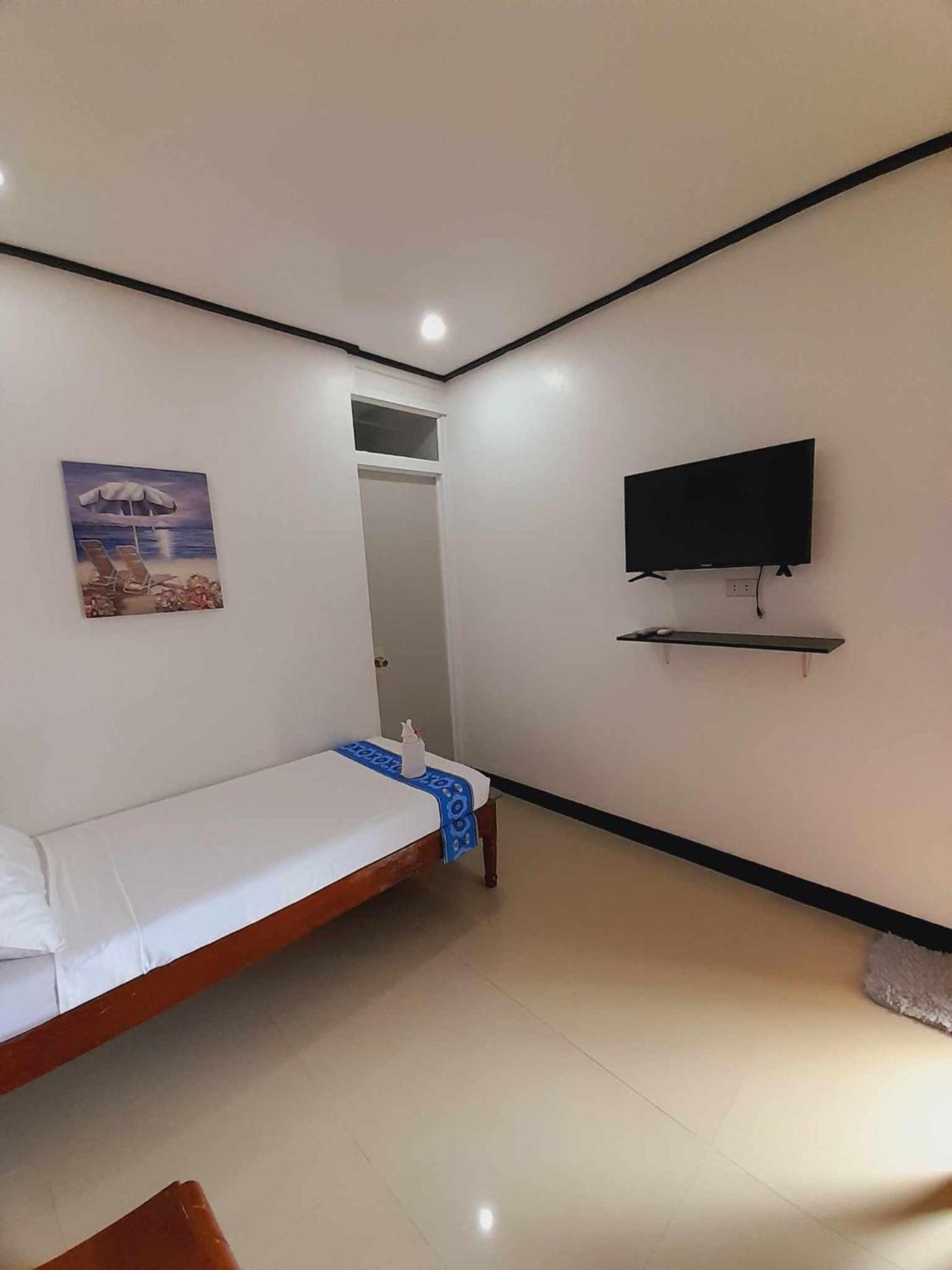 El Taraw Bed & Breakfast Puerto Princesa ภายนอก รูปภาพ