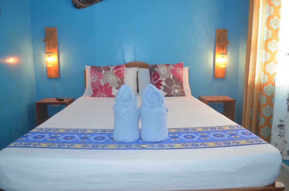 El Taraw Bed & Breakfast Puerto Princesa ภายนอก รูปภาพ