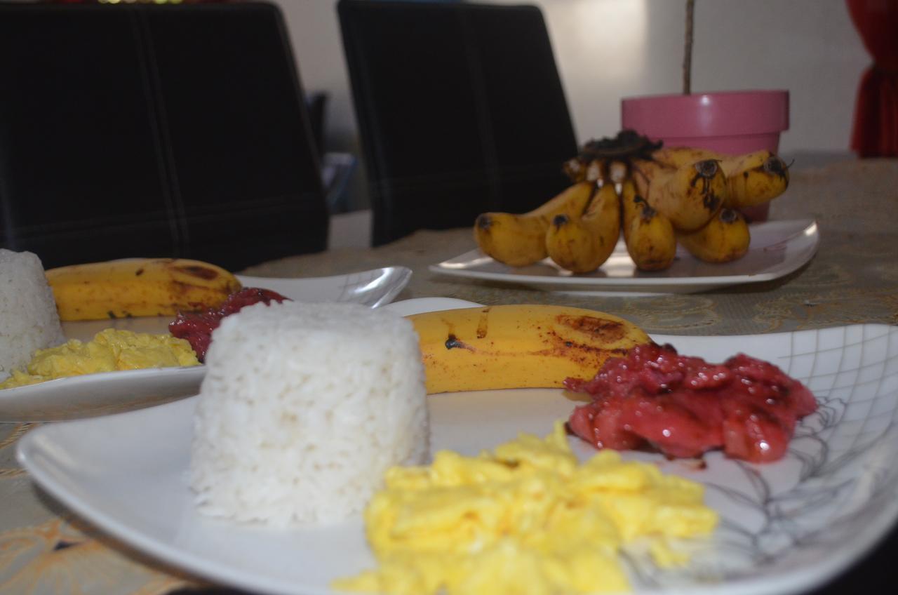 El Taraw Bed & Breakfast Puerto Princesa ภายนอก รูปภาพ
