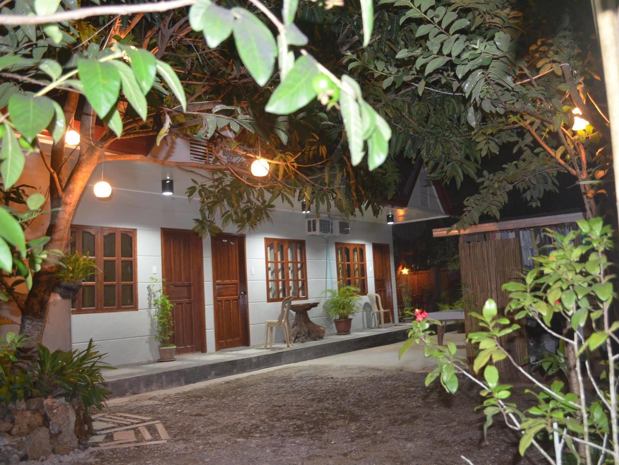 El Taraw Bed & Breakfast Puerto Princesa ภายนอก รูปภาพ